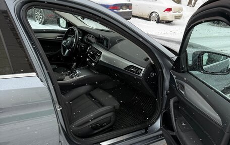 BMW 5 серия, 2019 год, 2 850 000 рублей, 12 фотография