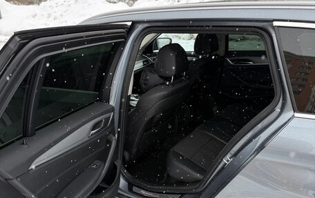 BMW 5 серия, 2019 год, 2 850 000 рублей, 10 фотография