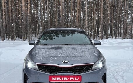 KIA Rio IV, 2020 год, 1 360 000 рублей, 4 фотография