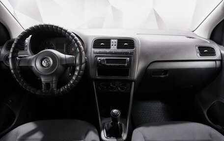 Volkswagen Polo VI (EU Market), 2012 год, 661 000 рублей, 11 фотография