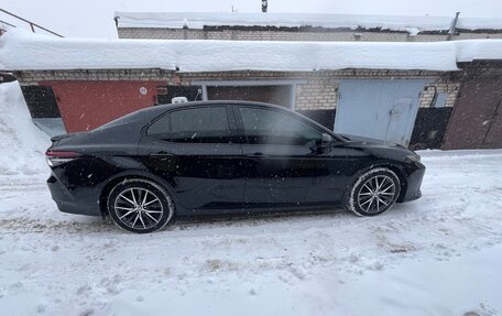 Toyota Camry, 2022 год, 3 450 000 рублей, 7 фотография