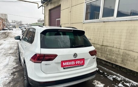 Volkswagen Tiguan II, 2019 год, 2 850 000 рублей, 2 фотография