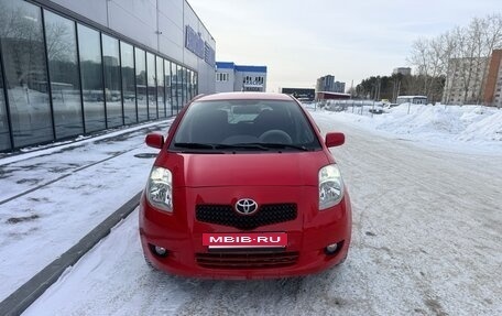 Toyota Yaris III рестайлинг, 2008 год, 750 000 рублей, 4 фотография