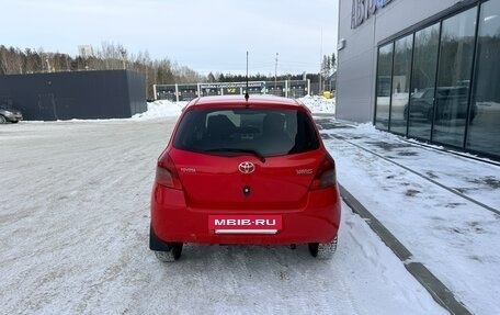 Toyota Yaris III рестайлинг, 2008 год, 750 000 рублей, 6 фотография