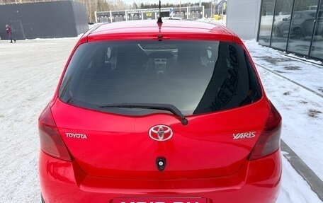 Toyota Yaris III рестайлинг, 2008 год, 750 000 рублей, 14 фотография