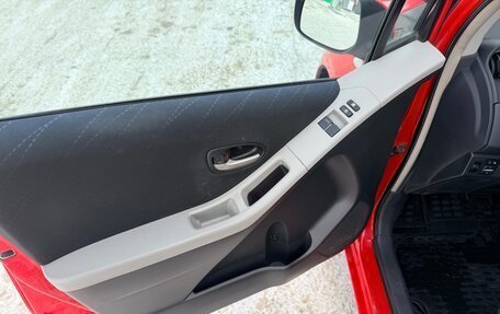 Toyota Yaris III рестайлинг, 2008 год, 750 000 рублей, 22 фотография