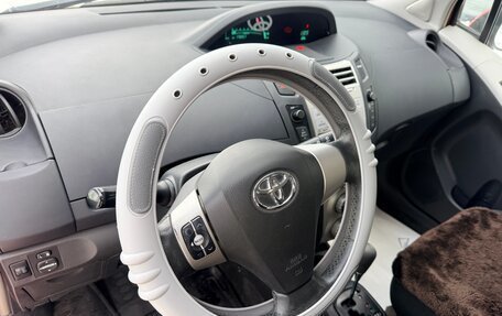 Toyota Yaris III рестайлинг, 2008 год, 750 000 рублей, 25 фотография