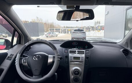 Toyota Yaris III рестайлинг, 2008 год, 750 000 рублей, 26 фотография