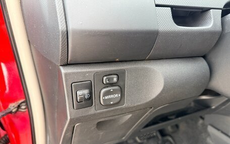 Toyota Yaris III рестайлинг, 2008 год, 750 000 рублей, 24 фотография