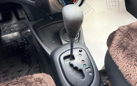 Toyota Yaris III рестайлинг, 2008 год, 750 000 рублей, 28 фотография