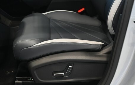Geely Atlas, 2025 год, 3 500 000 рублей, 13 фотография