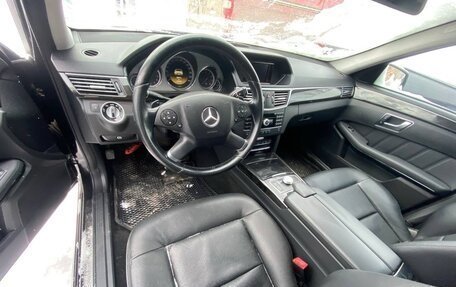 Mercedes-Benz E-Класс, 2012 год, 1 250 000 рублей, 7 фотография