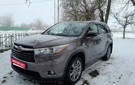 Toyota Highlander III, 2014 год, 2 550 000 рублей, 4 фотография