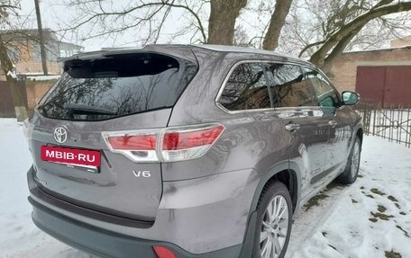 Toyota Highlander III, 2014 год, 2 550 000 рублей, 6 фотография