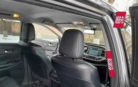 Toyota Highlander III, 2014 год, 2 550 000 рублей, 10 фотография