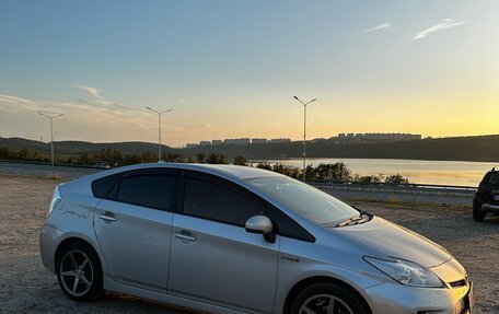 Toyota Prius, 2014 год, 1 300 000 рублей, 4 фотография