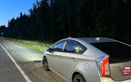 Toyota Prius, 2014 год, 1 300 000 рублей, 6 фотография