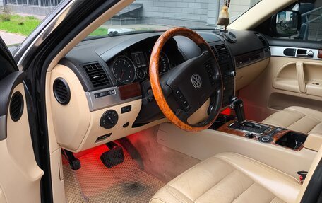 Volkswagen Touareg III, 2003 год, 660 000 рублей, 7 фотография