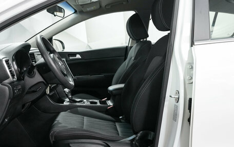 KIA Sportage IV рестайлинг, 2018 год, 2 149 000 рублей, 10 фотография