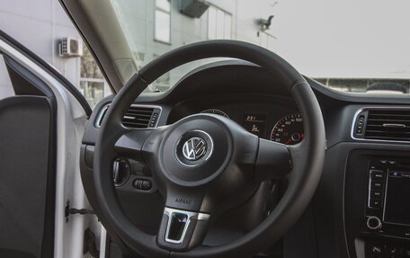 Volkswagen Jetta VI, 2013 год, 749 000 рублей, 12 фотография