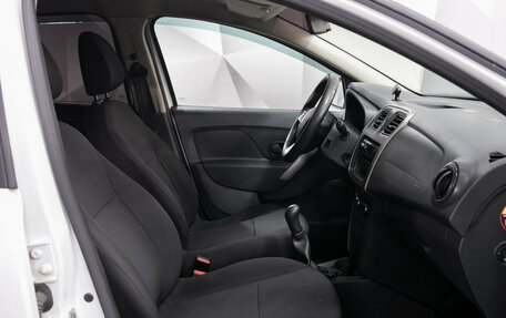 Renault Logan II, 2018 год, 835 000 рублей, 12 фотография