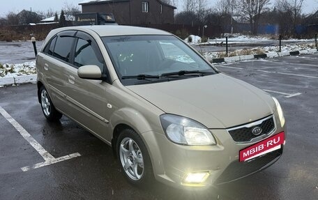 KIA Rio II, 2009 год, 650 000 рублей, 3 фотография