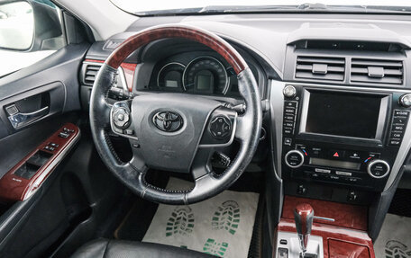 Toyota Camry, 2011 год, 1 599 000 рублей, 10 фотография