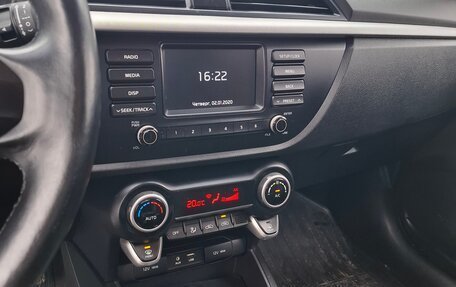 KIA Rio IV, 2017 год, 1 200 000 рублей, 4 фотография