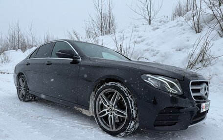 Mercedes-Benz E-Класс, 2020 год, 2 350 000 рублей, 2 фотография