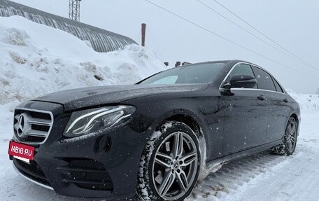 Mercedes-Benz E-Класс, 2020 год, 2 350 000 рублей, 3 фотография