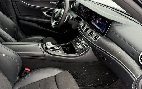 Mercedes-Benz E-Класс, 2020 год, 2 350 000 рублей, 11 фотография