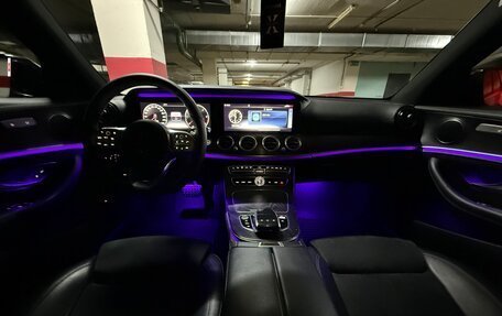 Mercedes-Benz E-Класс, 2020 год, 2 350 000 рублей, 18 фотография