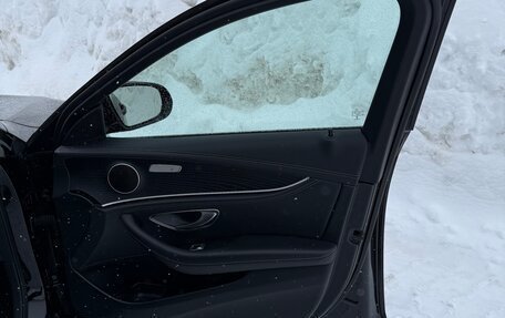 Mercedes-Benz E-Класс, 2020 год, 2 350 000 рублей, 13 фотография