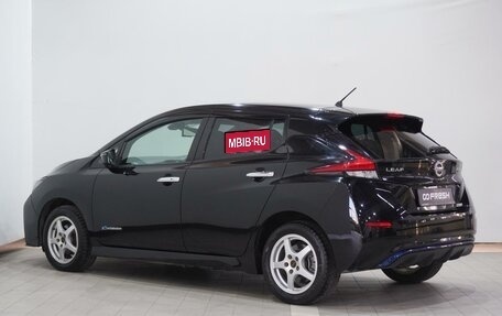 Nissan Leaf II, 2019 год, 2 205 000 рублей, 2 фотография