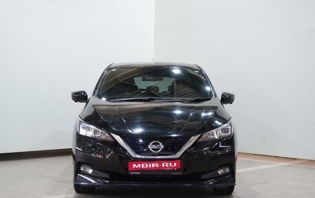 Nissan Leaf II, 2019 год, 2 205 000 рублей, 3 фотография