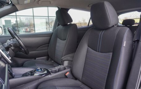 Nissan Leaf II, 2019 год, 2 205 000 рублей, 16 фотография