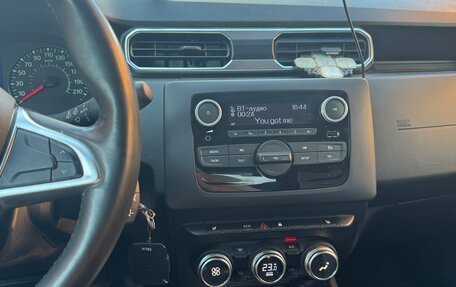 Renault Duster, 2022 год, 1 950 000 рублей, 3 фотография