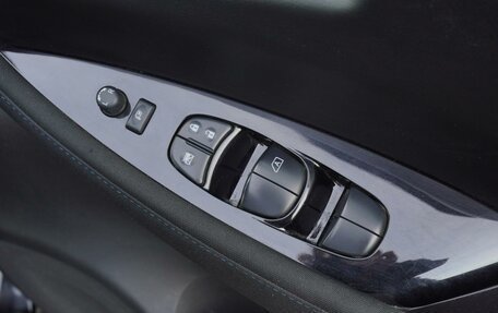 Nissan Leaf II, 2019 год, 2 205 000 рублей, 27 фотография