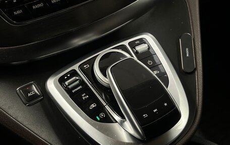 Mercedes-Benz V-Класс, 2019 год, 5 650 000 рублей, 24 фотография