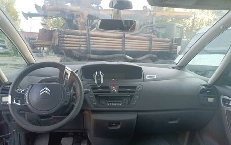 Citroen C4 Picasso II рестайлинг, 2010 год, 520 000 рублей, 3 фотография