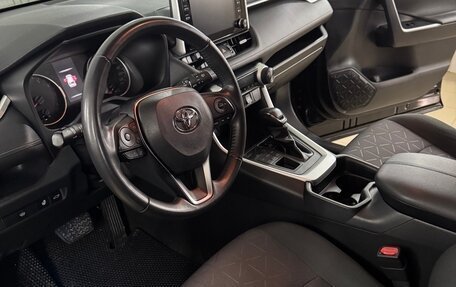 Toyota RAV4, 2019 год, 5 фотография