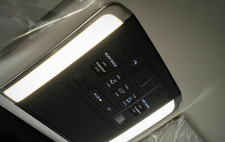 Lexus LM, 2025 год, 18 490 000 рублей, 19 фотография