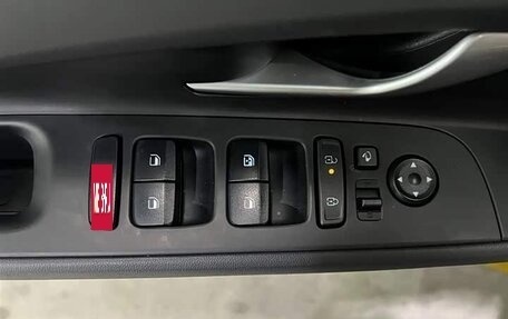 Hyundai Elantra, 2023 год, 1 850 000 рублей, 10 фотография