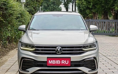 Volkswagen Tiguan II, 2022 год, 4 050 018 рублей, 1 фотография