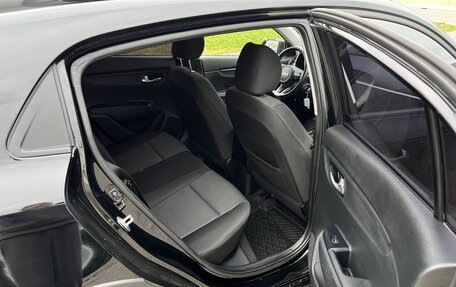 KIA Rio IV, 2021 год, 1 790 000 рублей, 9 фотография