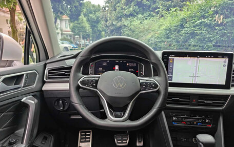 Volkswagen Tiguan II, 2022 год, 4 050 018 рублей, 9 фотография