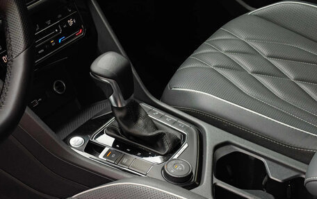 Volkswagen Tiguan II, 2022 год, 4 050 018 рублей, 13 фотография