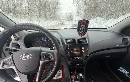 Hyundai Solaris II рестайлинг, 2016 год, 1 200 000 рублей, 8 фотография