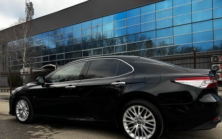 Toyota Camry, 2019 год, 3 000 000 рублей, 4 фотография