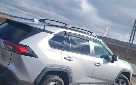 Toyota RAV4, 2019 год, 2 700 000 рублей, 3 фотография